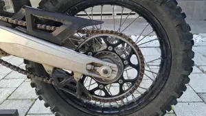Husqvarna FE 250 (2022)  (7)