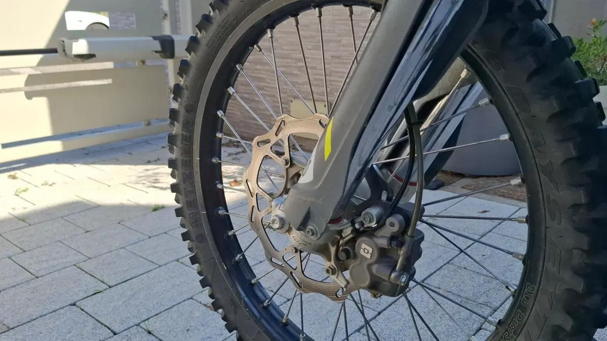 Husqvarna FE 250 (2022)  (8)