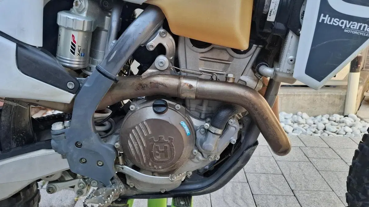 Husqvarna FE 250 (2022)  (10)