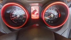 Yamaha X-Max 250 Sport (2011 - 13)  (6)