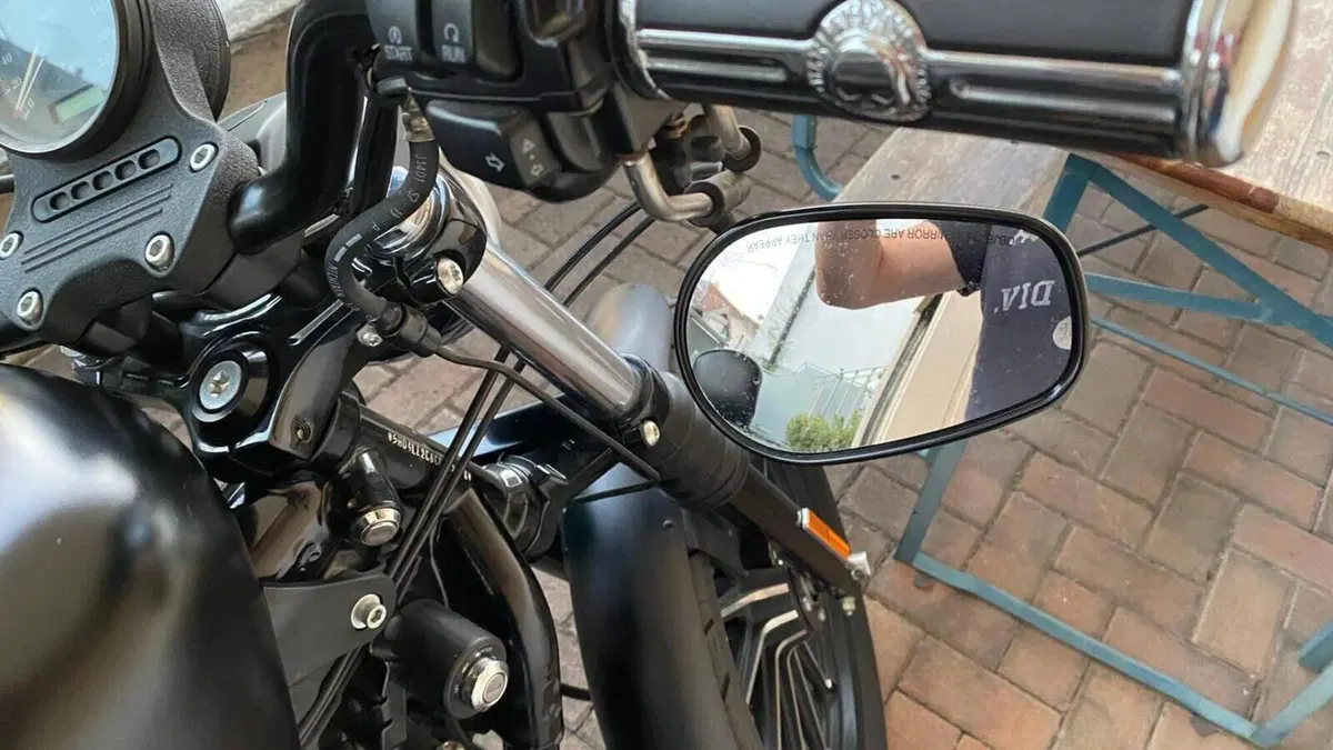 Harley-Davidson 883 Iron (2012 - 14) - XL 883N  (13)