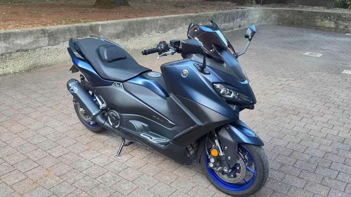 Yamaha T-Max 560 (2022 - 24)  (4)