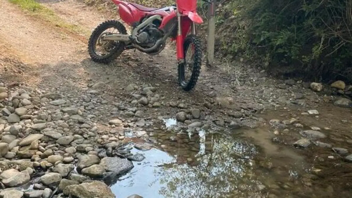 Honda CRF 250R (2014)  (3)