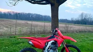 Honda CRF 250R (2014)  (5)