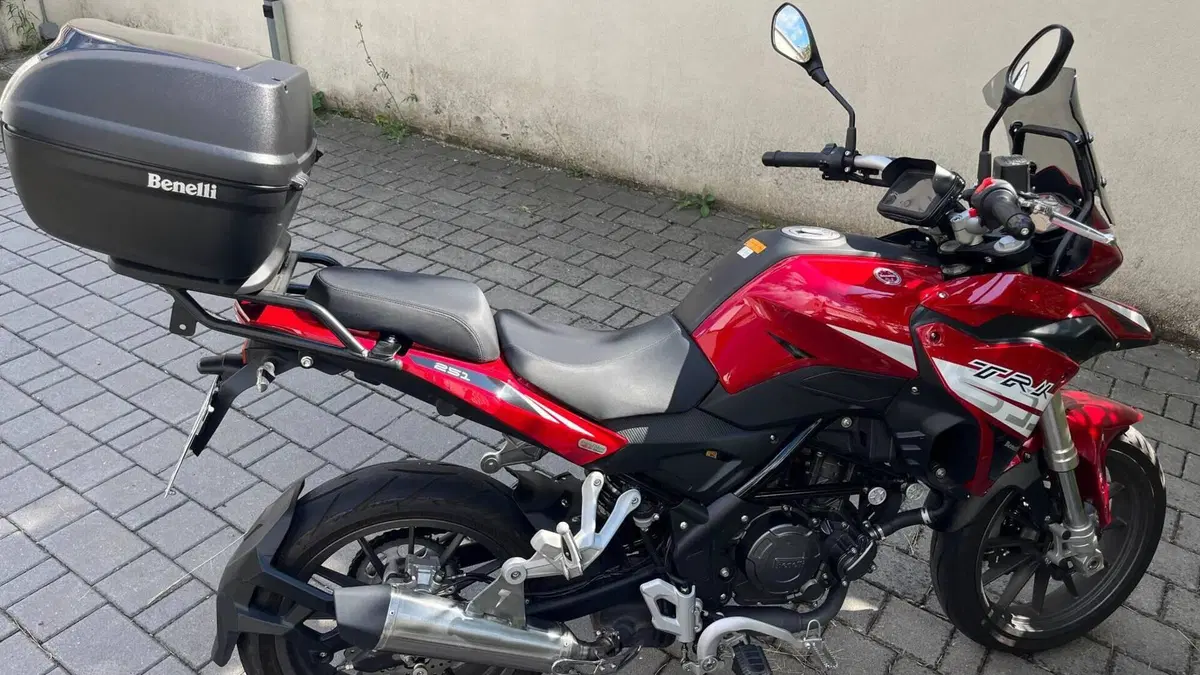 Benelli TRK 251 (2019 - 20)  (4)