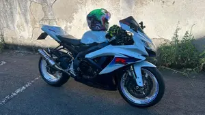 Suzuki GSX R 600 (2008 - 10)  (2)