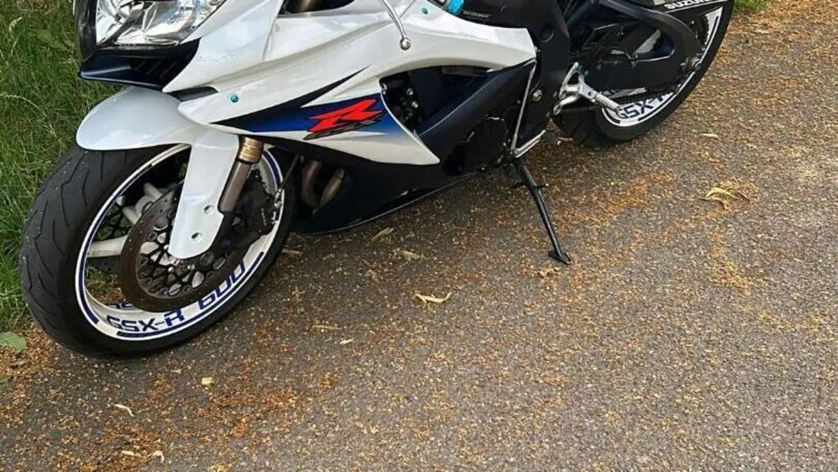 Suzuki GSX R 600 (2008 - 10)  (4)