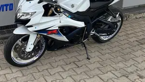 Suzuki GSX R 600 (2008 - 10)  (6)