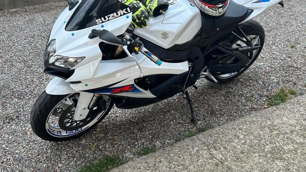 Suzuki GSX R 600 (2008 - 10)  (7)