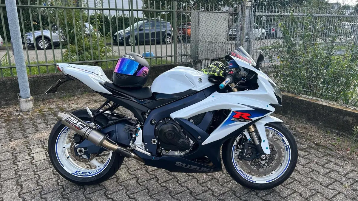 Suzuki GSX R 600 (2008 - 10)  (8)
