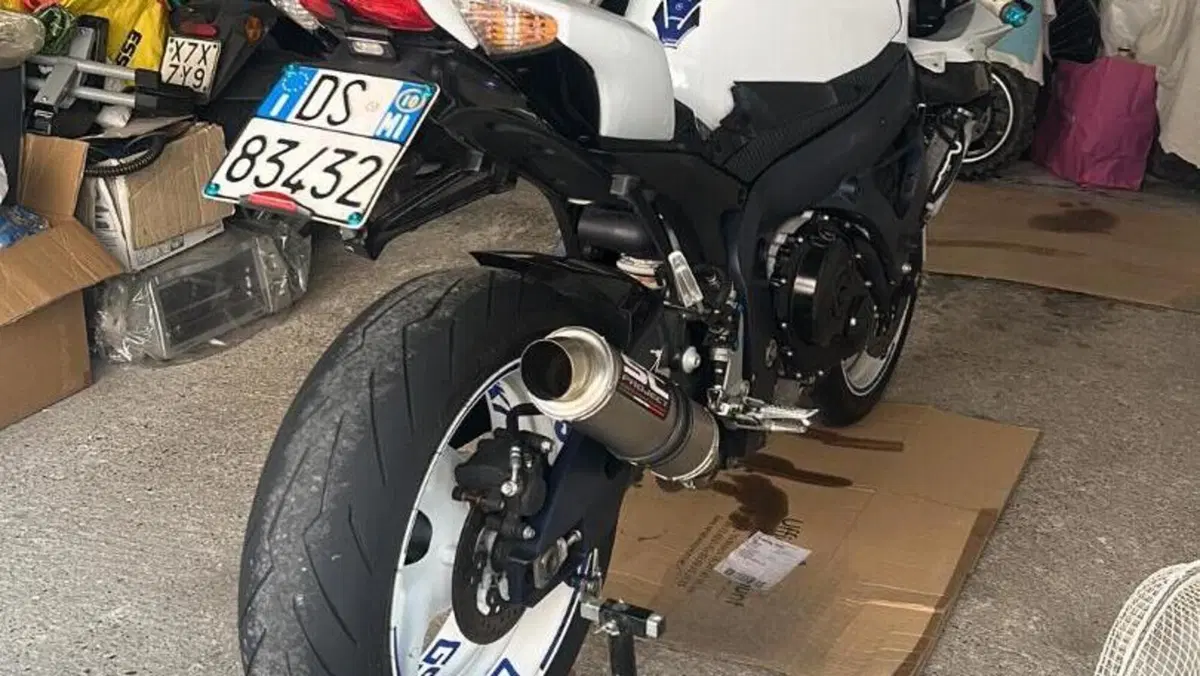Suzuki GSX R 600 (2008 - 10)  (14)