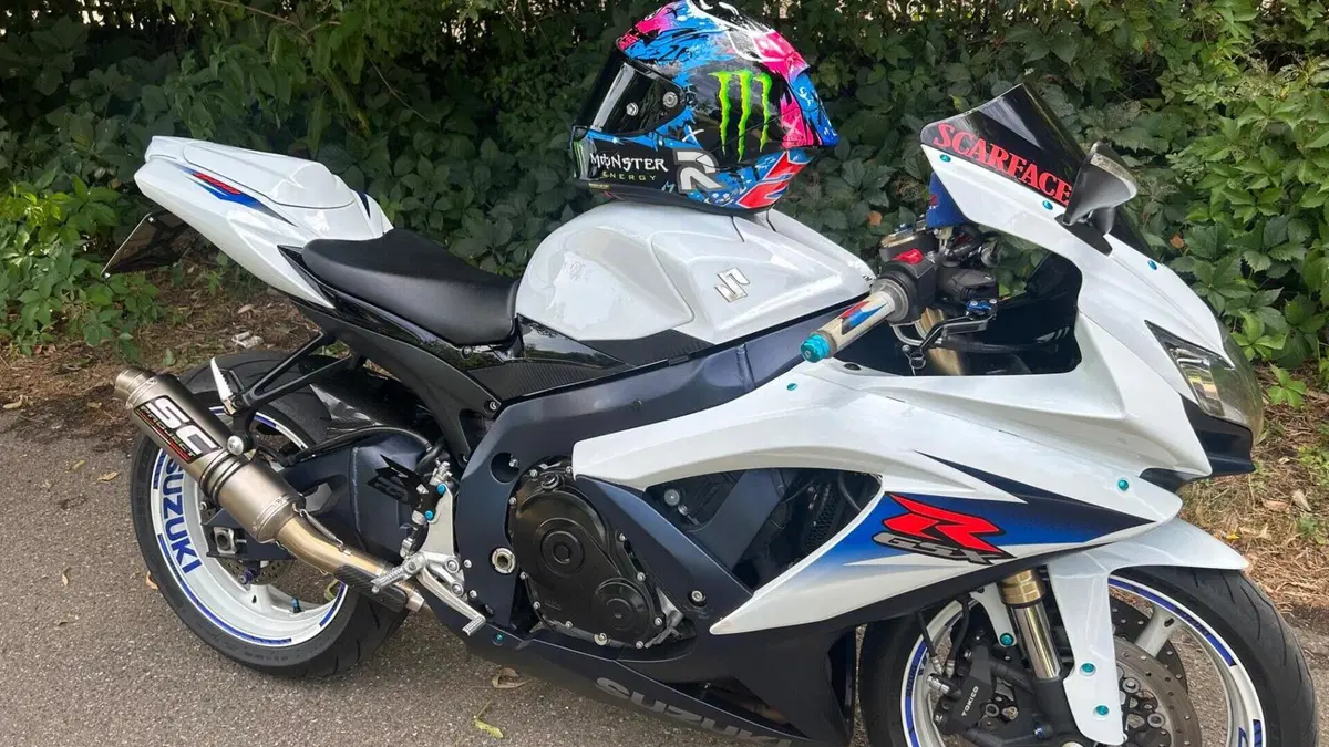 Suzuki GSX R 600 (2008 - 10)  (15)
