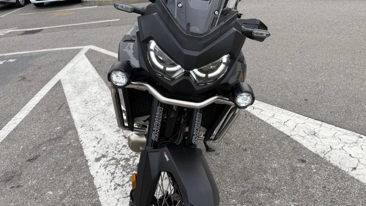 Honda Africa Twin CRF 1100L ES (2024 - 26)  (3)