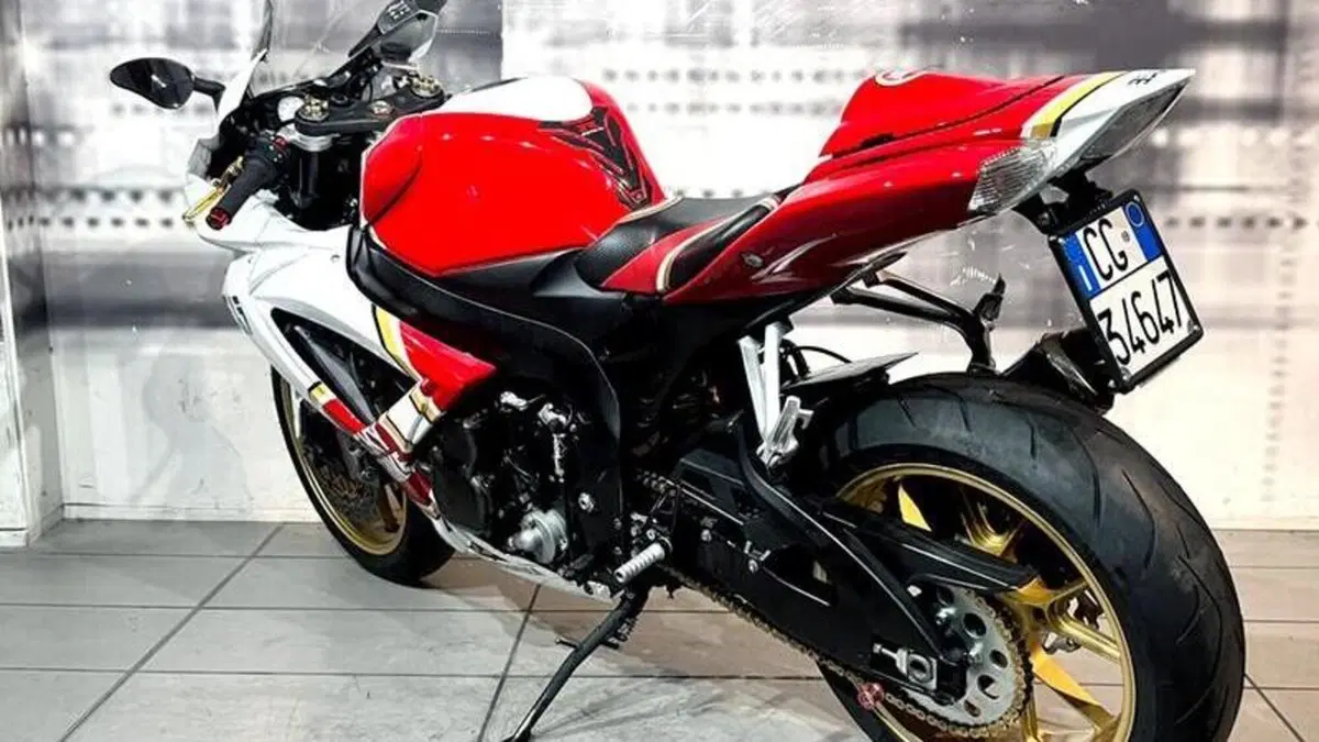 Suzuki GSX R 750 (2006 - 07)  (4)