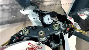 Suzuki GSX R 750 (2006 - 07)  (6)