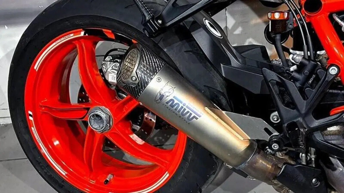 KTM 1290 Super Duke R EVO (2022 - 23)  (5)