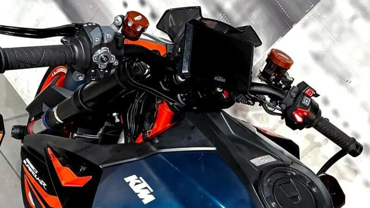 KTM 1290 Super Duke R EVO (2022 - 23)  (6)