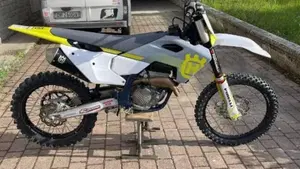 Husqvarna FC 250 (2024)  (3)