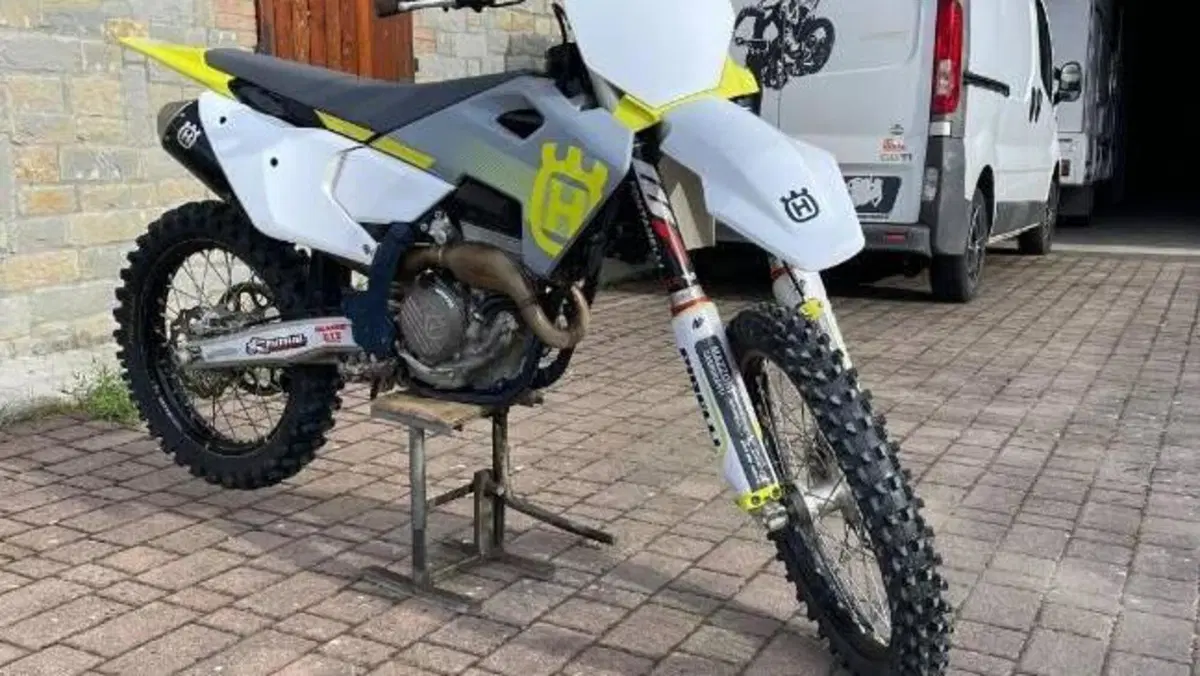 Husqvarna FC 250 (2024)  (4)
