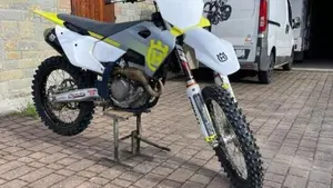 Husqvarna FC 250 (2024)  (4)