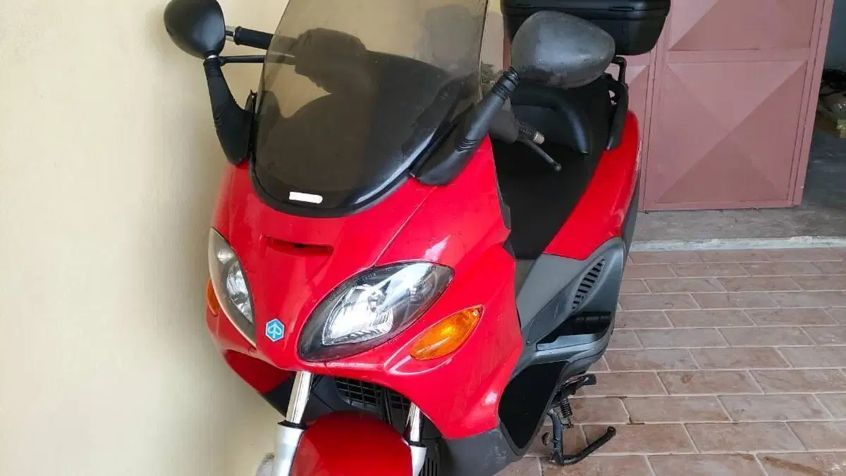 Piaggio X9 180 Amalfi  (2)