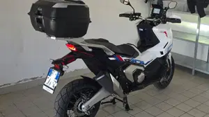 Honda X-ADV 750 Special Edition (2026 - 27)  (2)