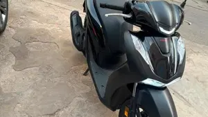 Honda SH 125i (2024 - 25)  (2)