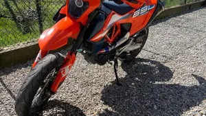 KTM 690 SMC R (2023 - 25) 
