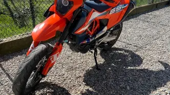 KTM 690 SMC R (2023 - 25) usata