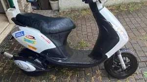 Piaggio Zip 50 2T (2000 - 18)  (4)