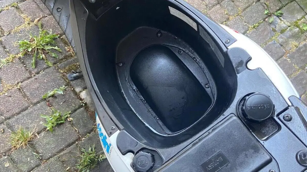 Piaggio Zip 50 2T (2000 - 18)  (6)