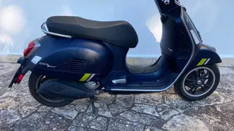 Vespa GTS 300 (2023 - 24)
