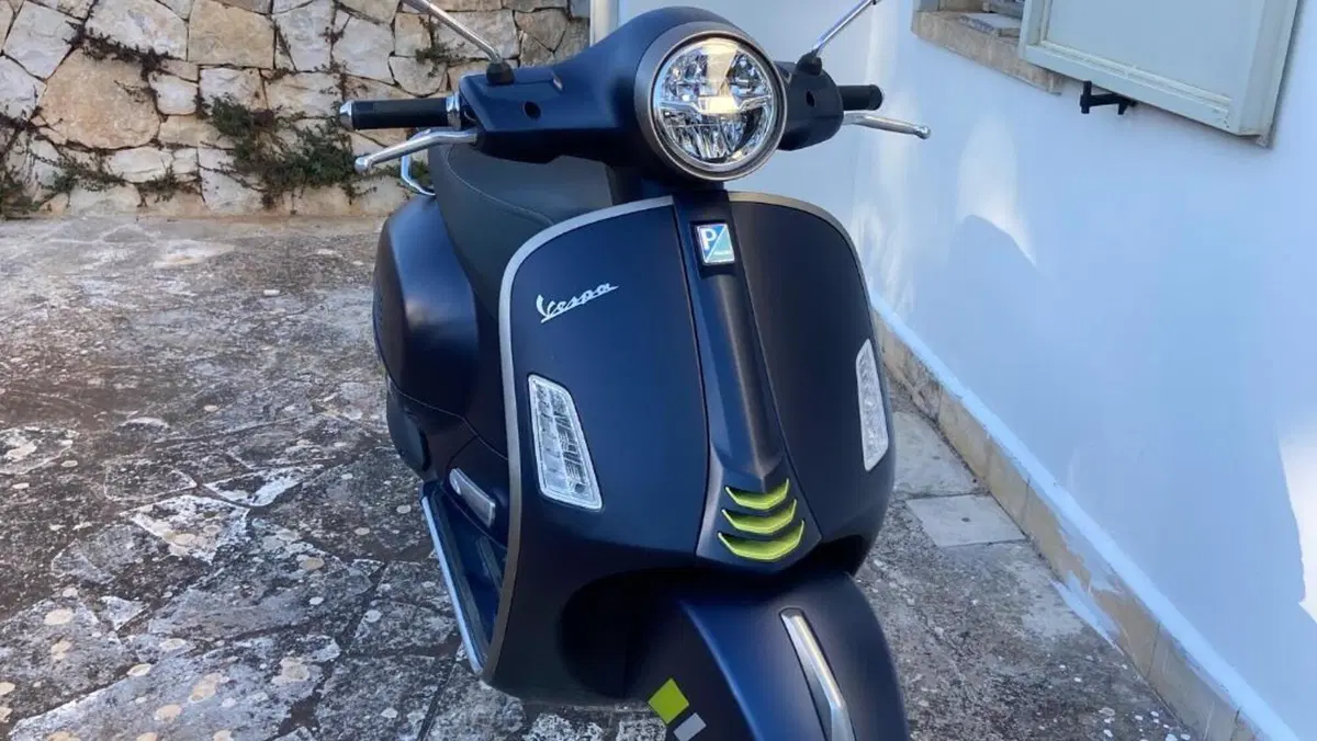 Vespa GTS 300 (2023 - 24)  (3)