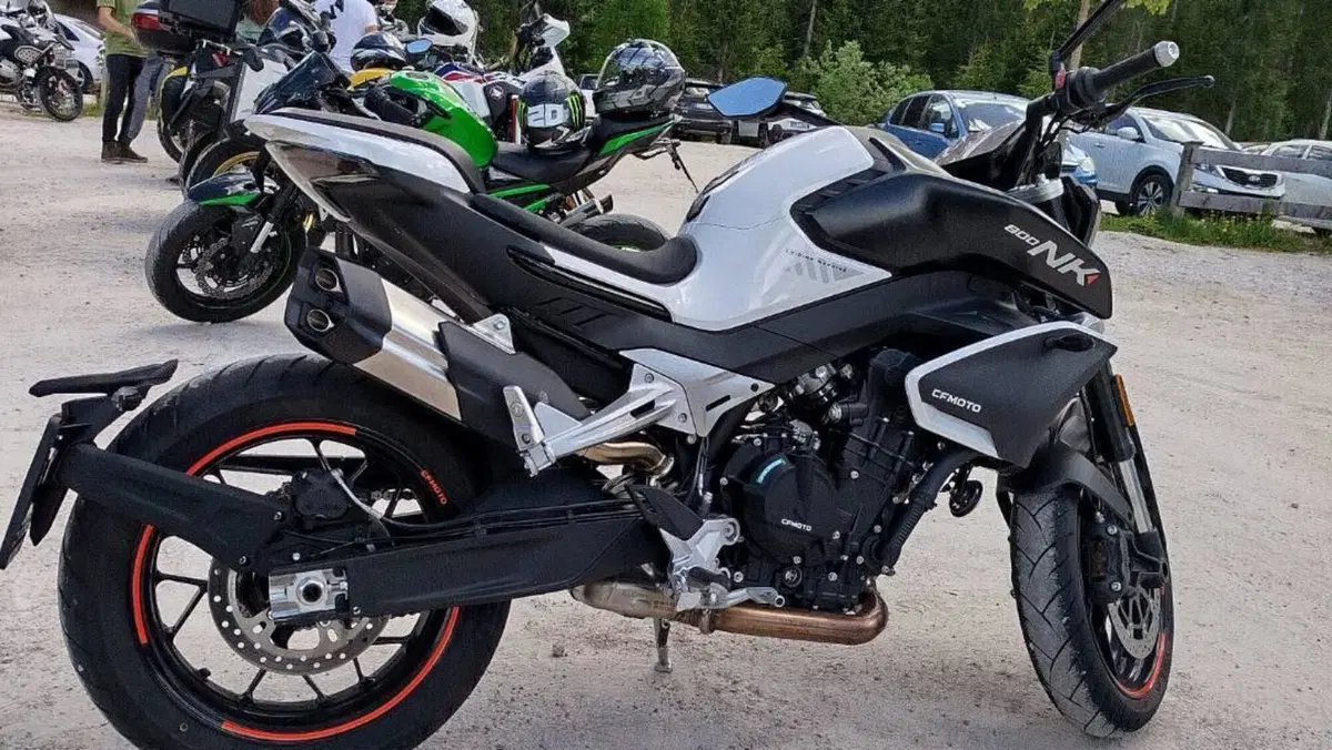 CFMOTO 800NK Advanced (2023 - 26) 