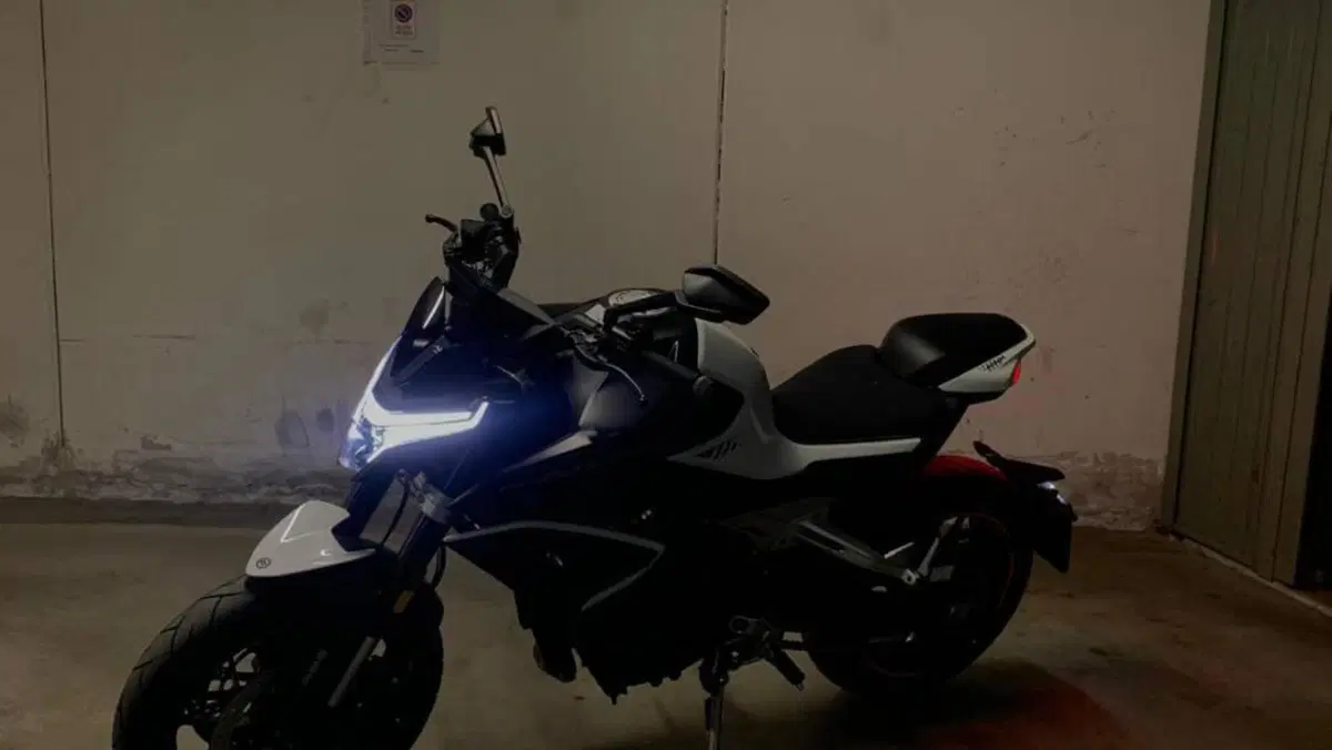 CFMOTO 800NK Advanced (2023 - 26)  (2)