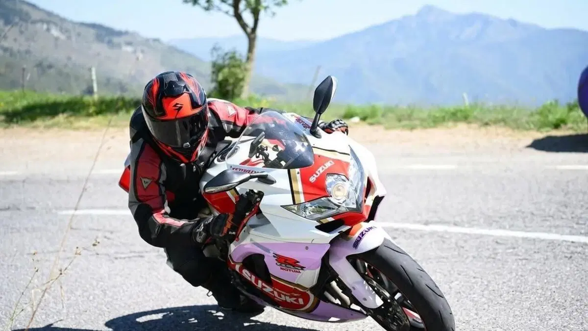 Suzuki GSX R 750 (2008 - 10)  (2)