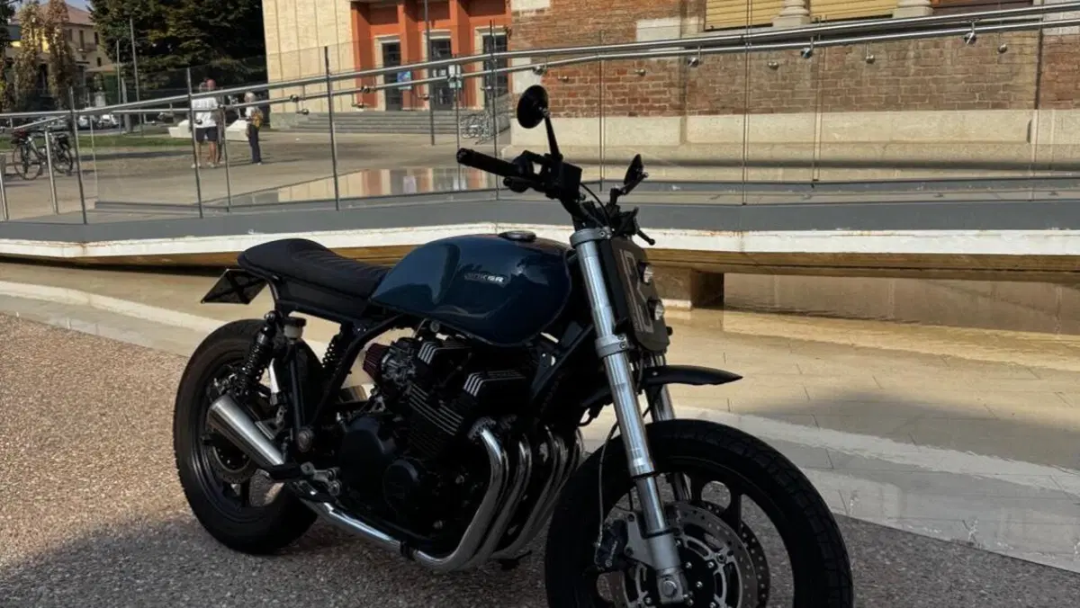 Yamaha XJ 900 F (1985 - 93)  (2)