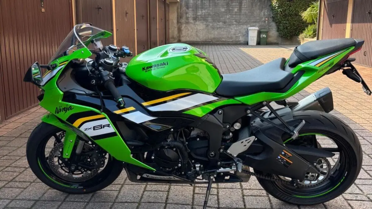 Kawasaki Ninja 636 ZX-6R (2024 - 27)  (2)