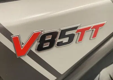 Moto Guzzi V85 TT Evocative Graphics (2019 - 20) - Annuncio 10127833