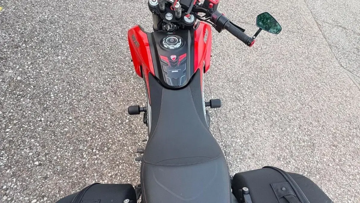 Ducati Hyperstrada 821 (2013 - 15)  (3)