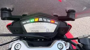 Ducati Hyperstrada 821 (2013 - 15)  (4)