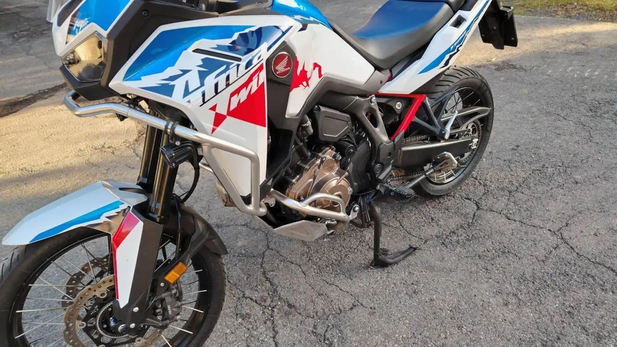 Honda Africa Twin CRF 1100L ES DCT (2024 - 26)  (3)