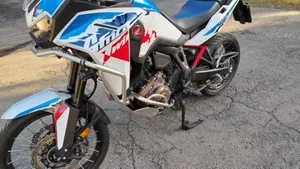 Honda Africa Twin CRF 1100L ES DCT (2024 - 26)  (3)