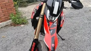 Ducati Hypermotard 698 Mono RVE (2024 - 26)  (2)