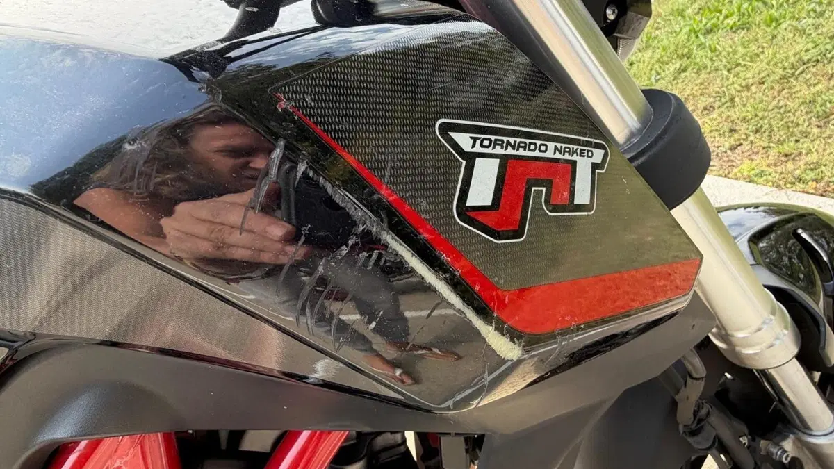 Benelli Tornado Naked T 125 (2021)  (8)