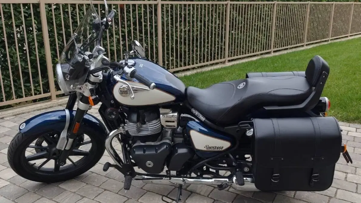 Royal Enfield Super Meteor 650 (2023 - 26)  (5)