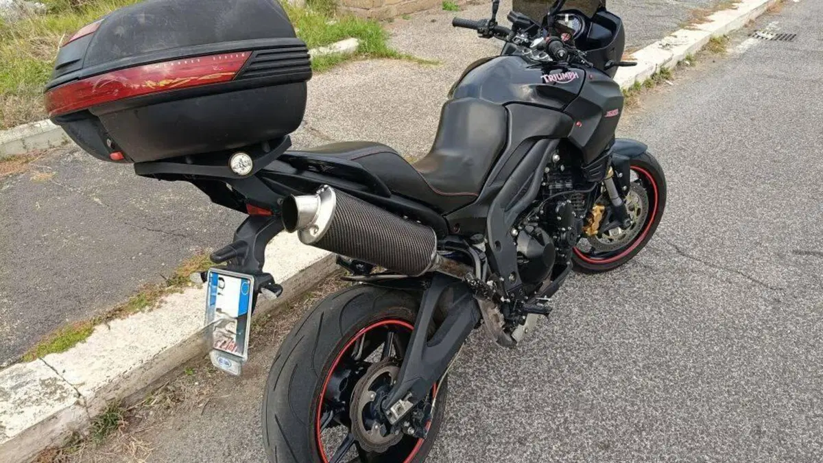 Triumph Tiger 1050 (2006 - 12)  (3)