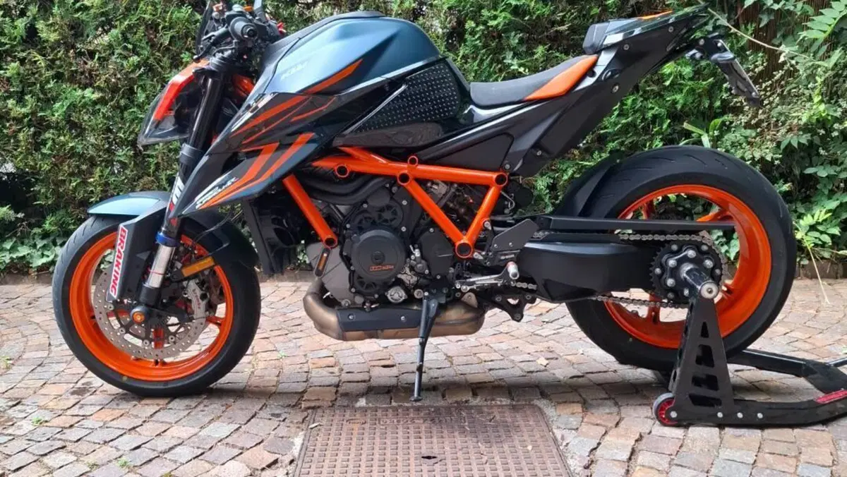 KTM 1290 Super Duke R EVO (2022 - 23)  (2)