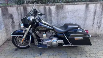 Harley-Davidson 1584 Electra Glide Standard (2008 - 10) - FLHT usata