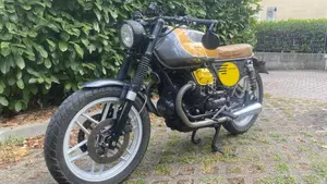 Moto Guzzi   (2)
